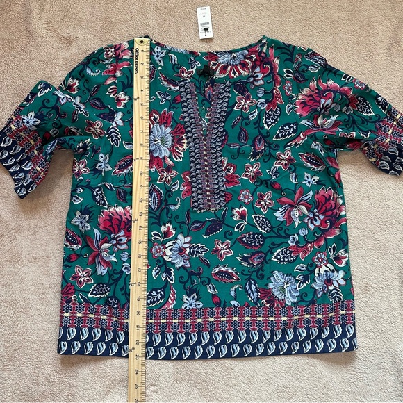 Talbots Gorgeous Garden popover blouse - Picture 10 of 10